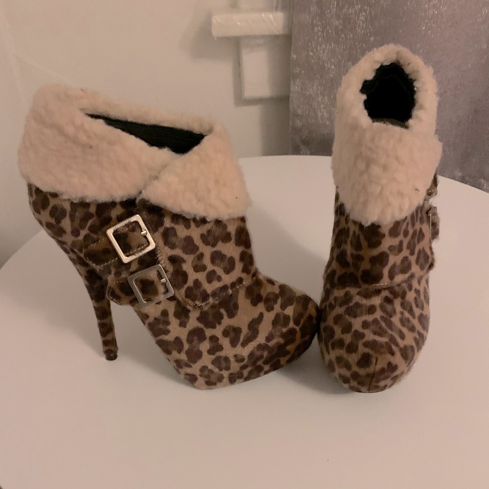 Leopard booties